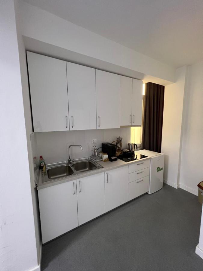 Skenderbej Rooms Tirana Exterior photo
